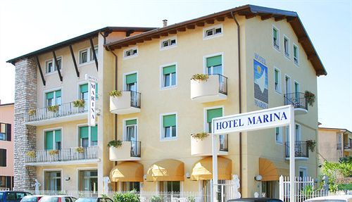 Hotel Marina Бардолино Екстериор снимка